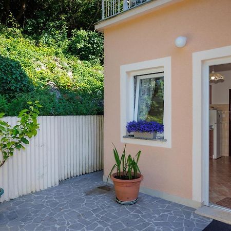 Apartment Studio Close To Sea Krk Town Exteriör bild