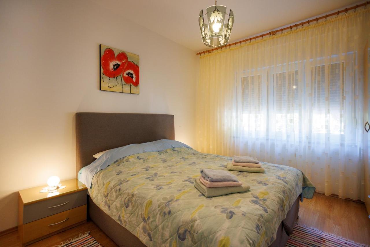 Apartment Studio Close To Sea Krk Town Exteriör bild